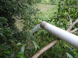 34) Prueba de la bomba con tubería en el deposito