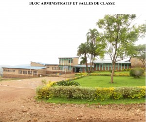 BLOC-ADMINISTRATIF-ET-SALLES-DE-CLASSE-Rwanda-décortiquer-le-riz